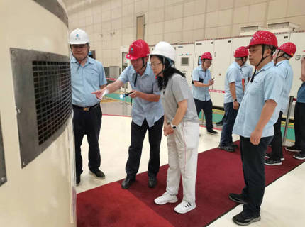 陳印輝在江埡電站現場帶班督導檢查防汛工作