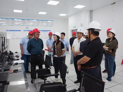 陳印輝到公司風電場開展節(jié)前安全生產(chǎn)檢查并慰問一線干部職工