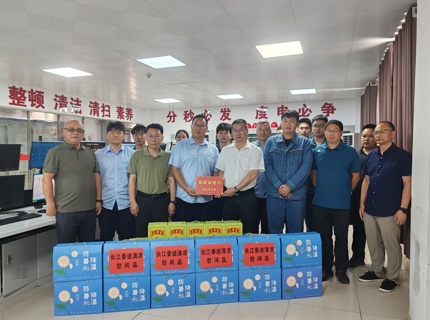 馬水山帶隊到澧水公司風(fēng)電場調(diào)研，為一線職工“送清涼”